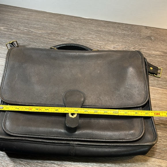 Vintage Coach messenger bag - Picture 9 of 11